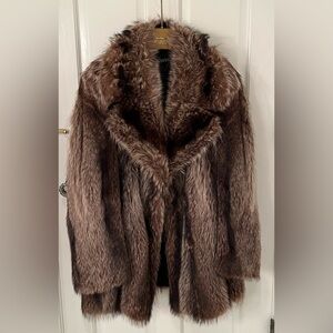 Estate vintage raccoon double breasted peacoat. Pristine. Men’s M/Women's L